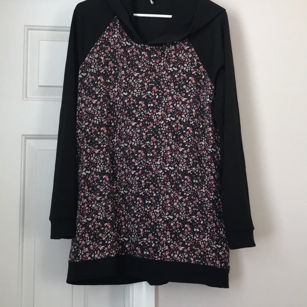 Black and floral maternity hoodie